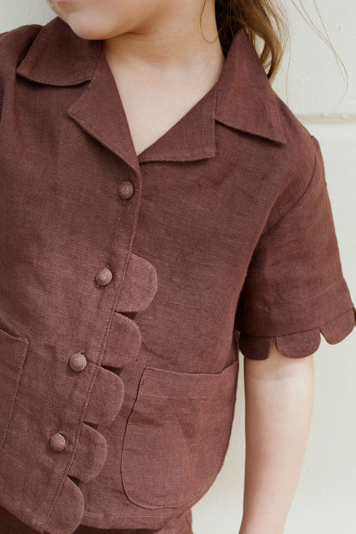 Brown Scallop Linen Set