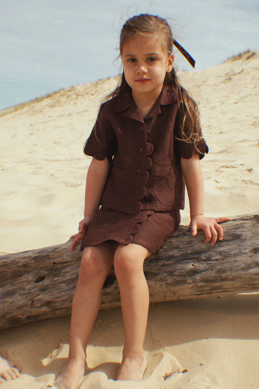 Brown Scallop Linen Set